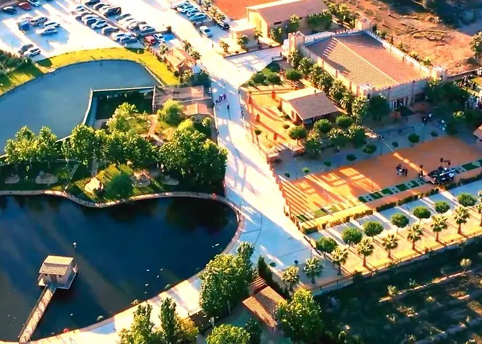 Complejo Rural La Paloma Resort *